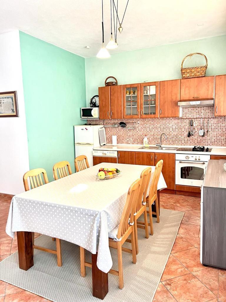 Pansion Ivana Baska Voda Ngoại thất bức ảnh
