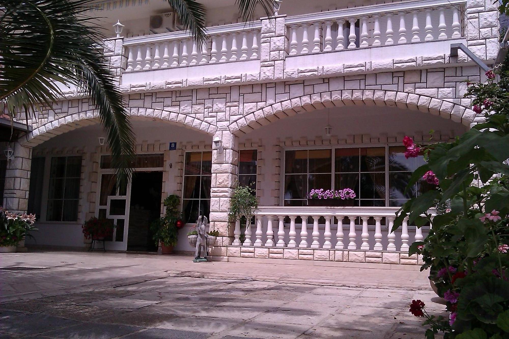Pansion Ivana Baska Voda Ngoại thất bức ảnh