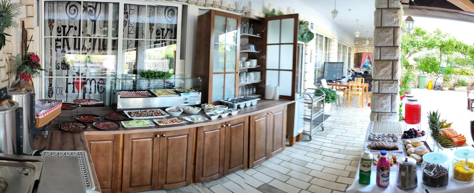 Pansion Ivana Baska Voda Ngoại thất bức ảnh