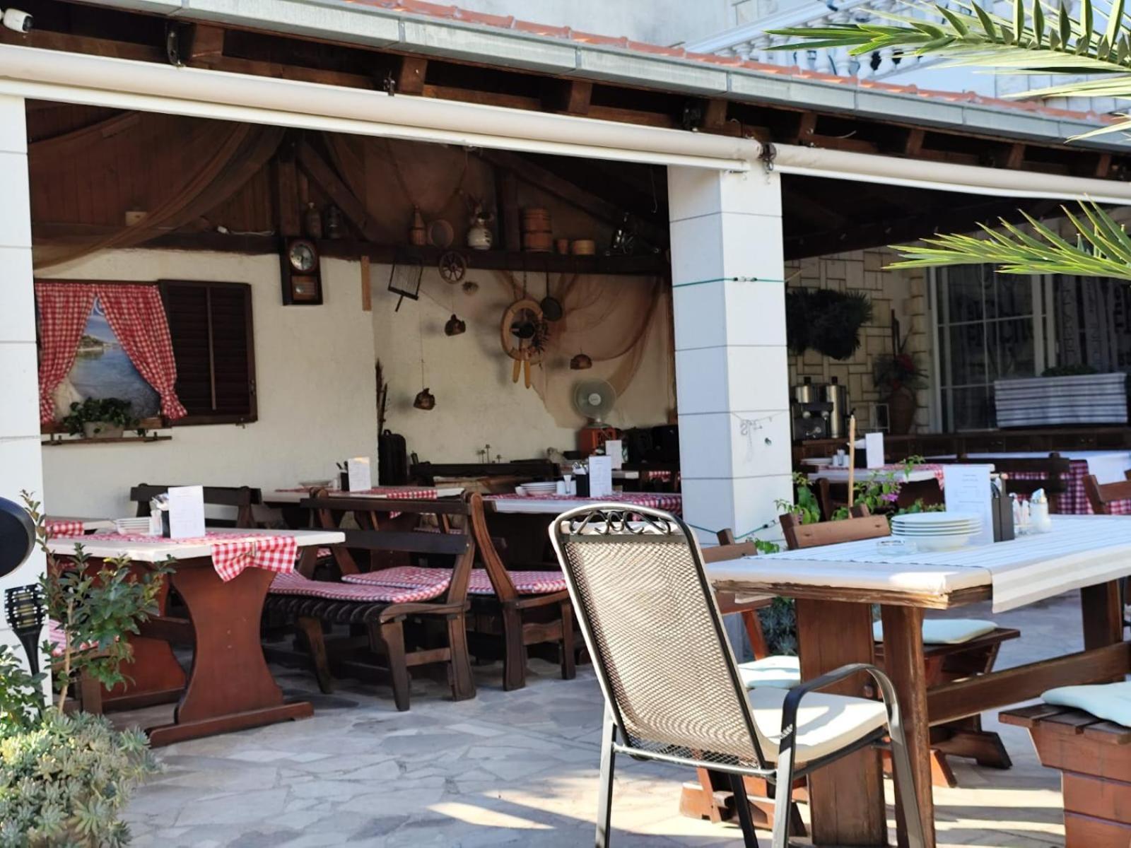Pansion Ivana Baska Voda Ngoại thất bức ảnh
